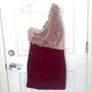 One shoulder ruffle dress